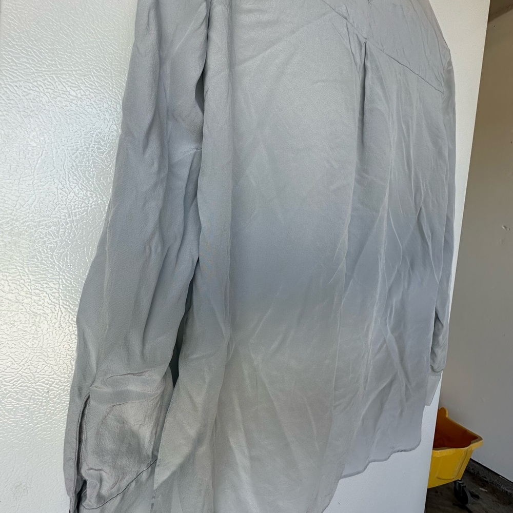 Bcbgmaxazria Light Gray Blouse - image 4